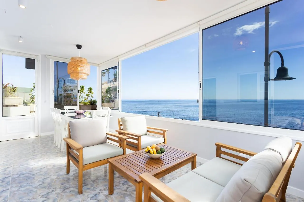 Home2Book Stunning Beachfront House With Sea Views location