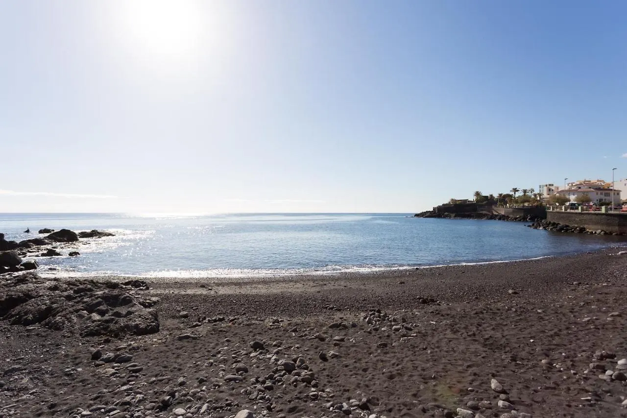 Home2Book Stunning Beachfront House With Sea Views Candelaria Сasa de vacaciones