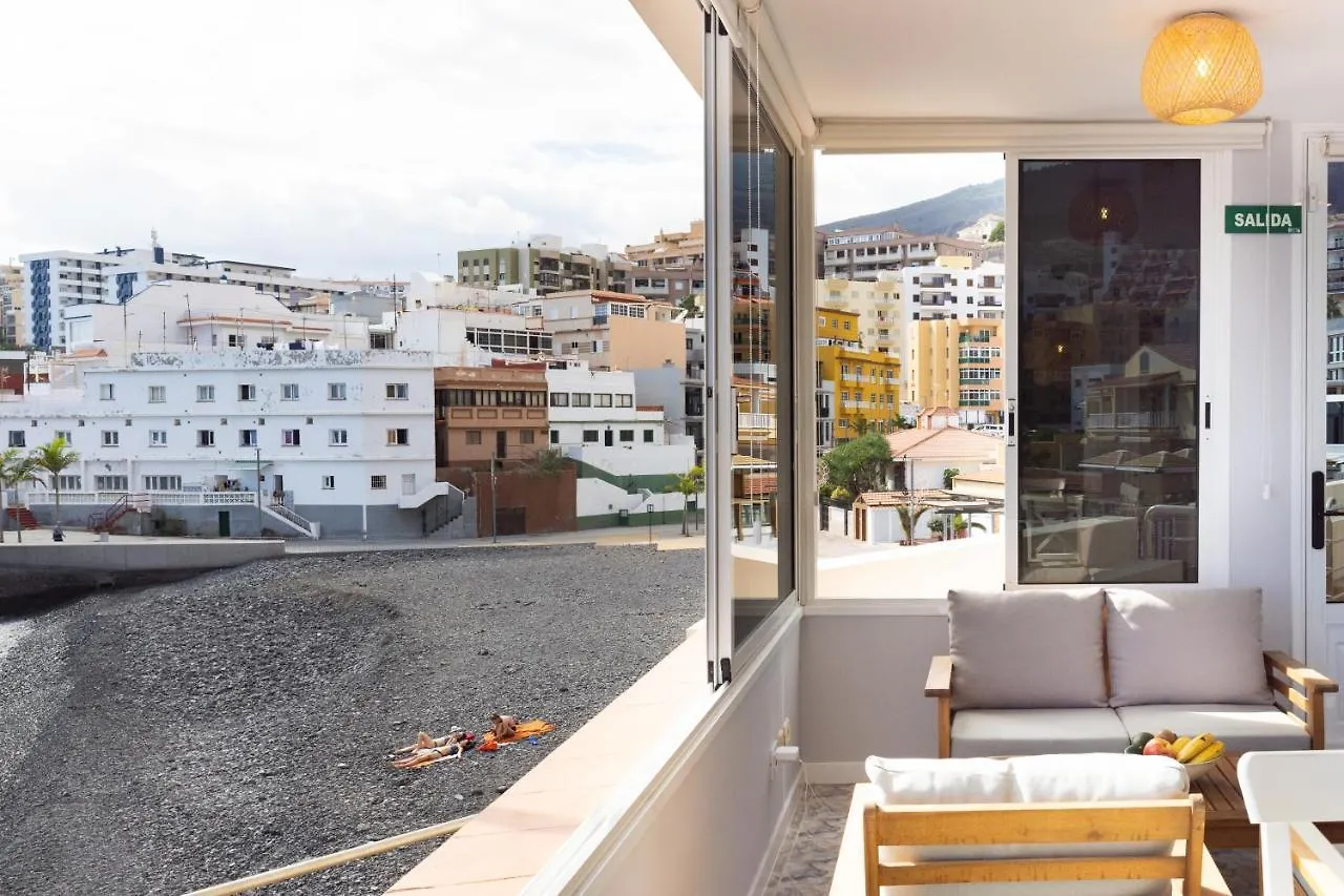 Semesterbostad Home2Book Stunning Beachfront House With Sea Views Candelaria