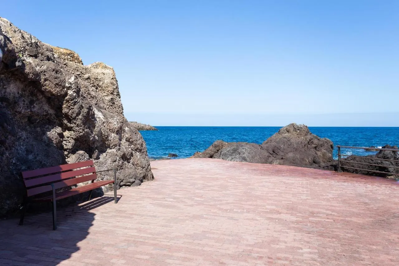 Home2Book Stunning Beachfront House With Sea Views Candelaria Semesterbostad